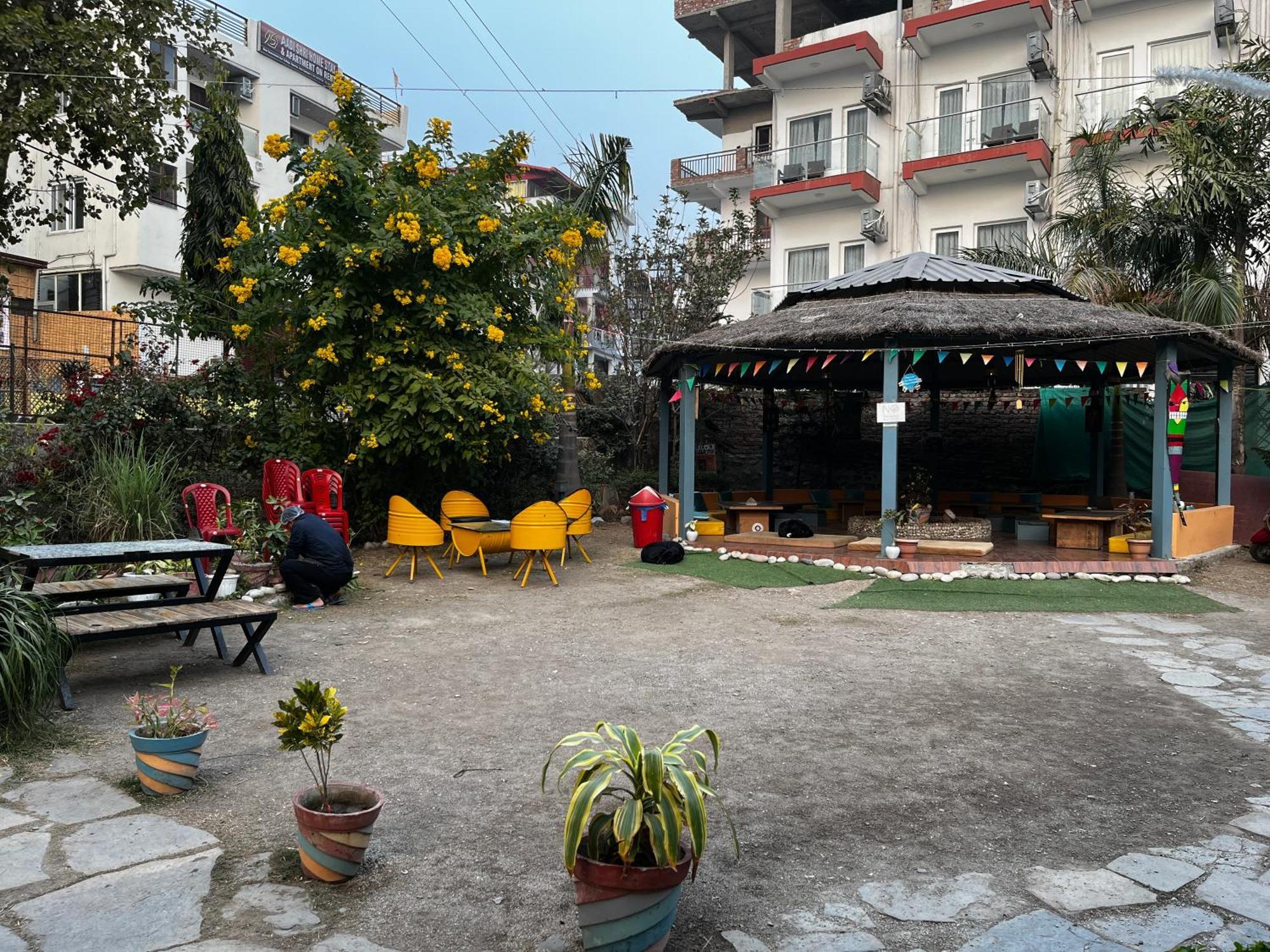 12 Monks Rishikesh Hostel Exterior photo